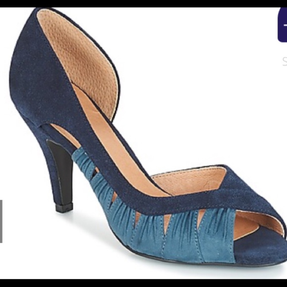 Blue shoes Andre